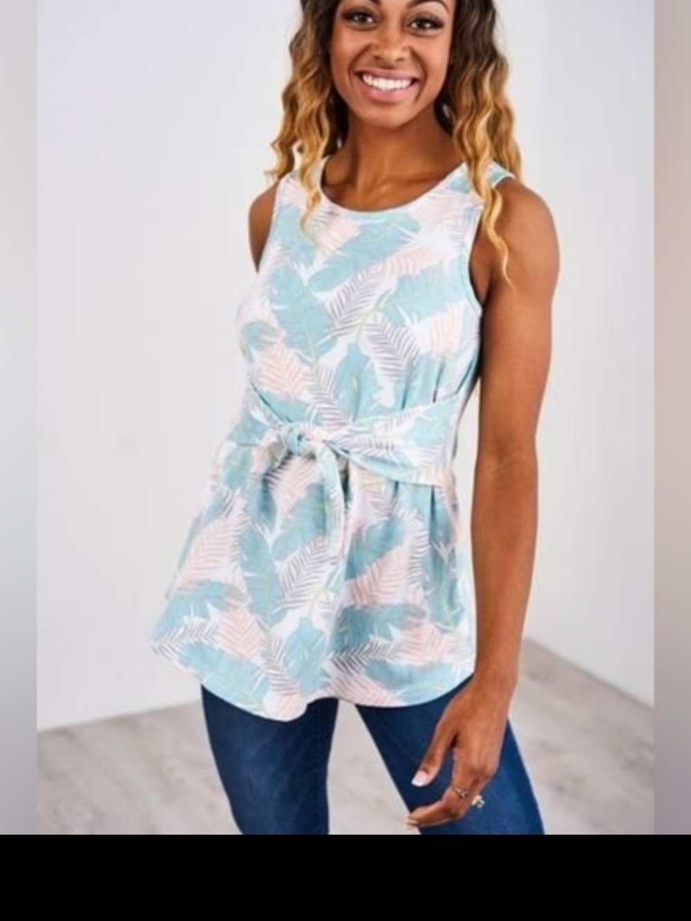 🩷Latched Mama🩷 French Terry Tie Front Tank Top Feathers New With Tag XS